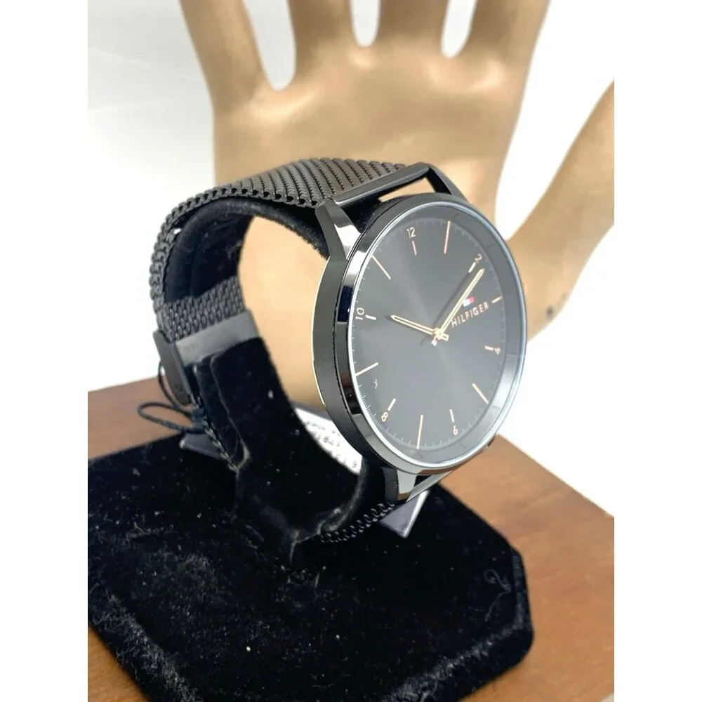 ommy Hilfiger Men's Watch 1791845 Hendrix Quartz Black Dial Stainless Steel 43mm